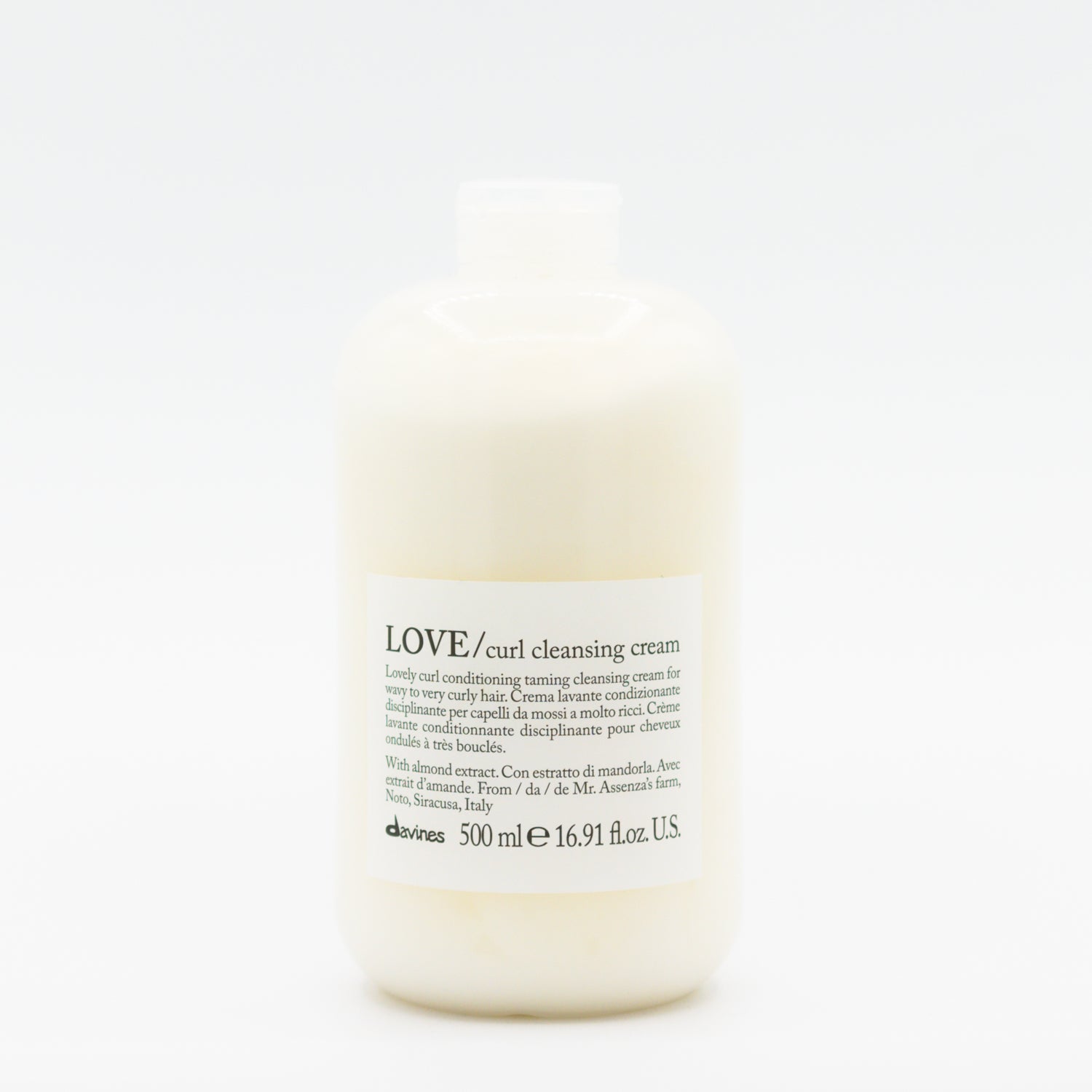 Davines | Essential Haircare | LOVE Curl Cleansing Cream